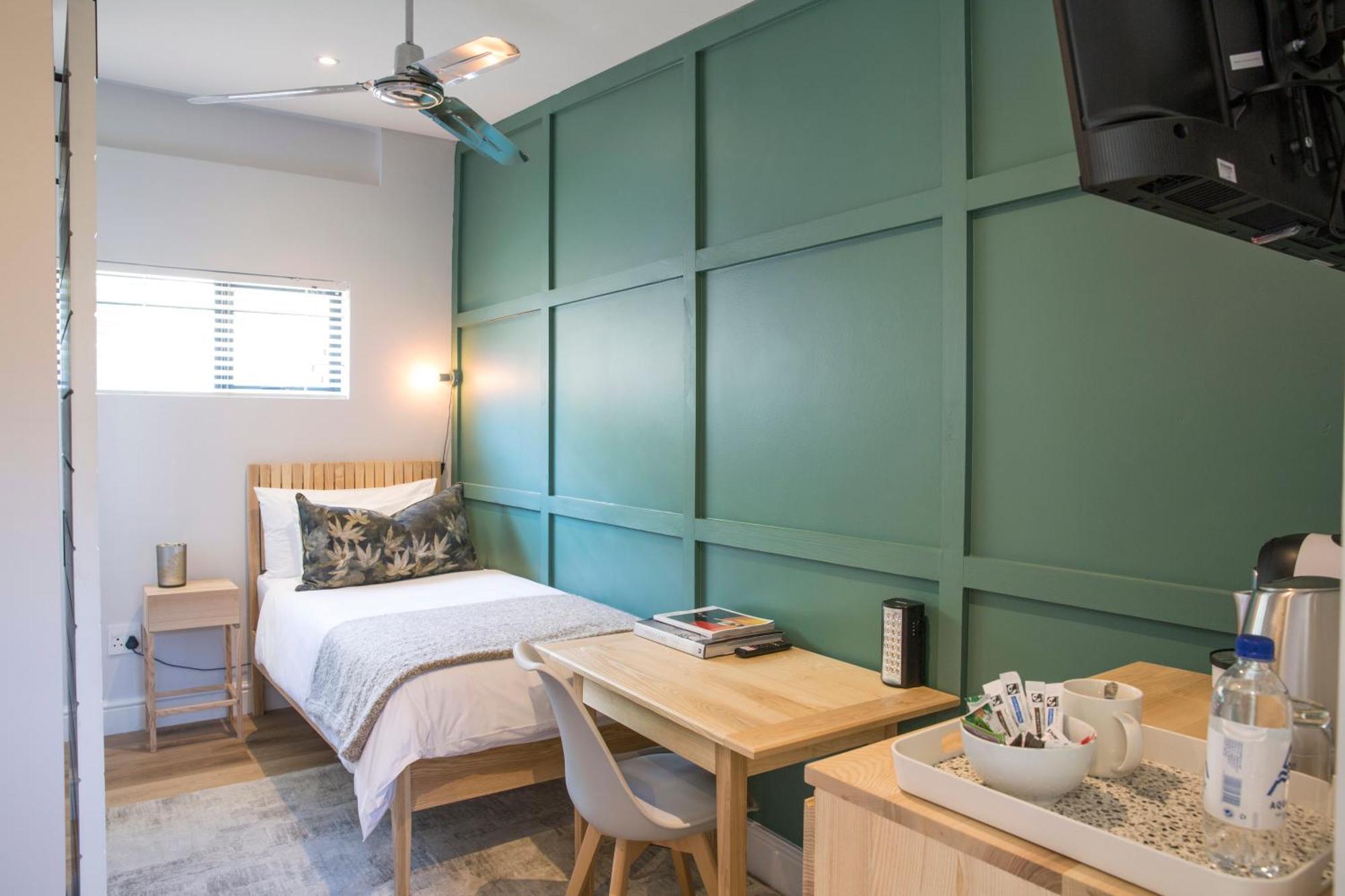 Antrim Boutique Hotel By Totalstay Cape Town Room photo